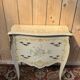 Commode peinte de style Louis XV d'enfant