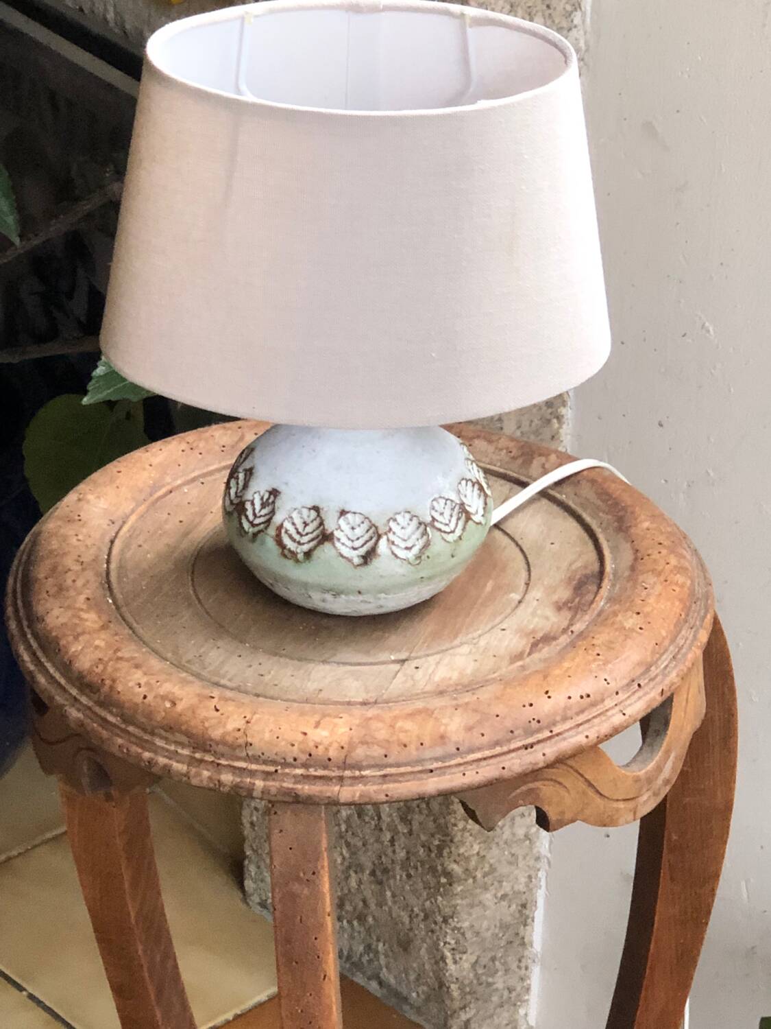 Enamelled lamp