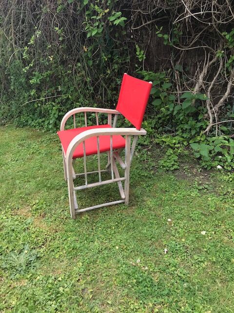 Pair of folding chairs