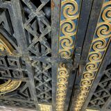 Paire de portes monogrammées en fonte de fer époque Art Déco