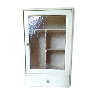 Pharmacy cabinet
