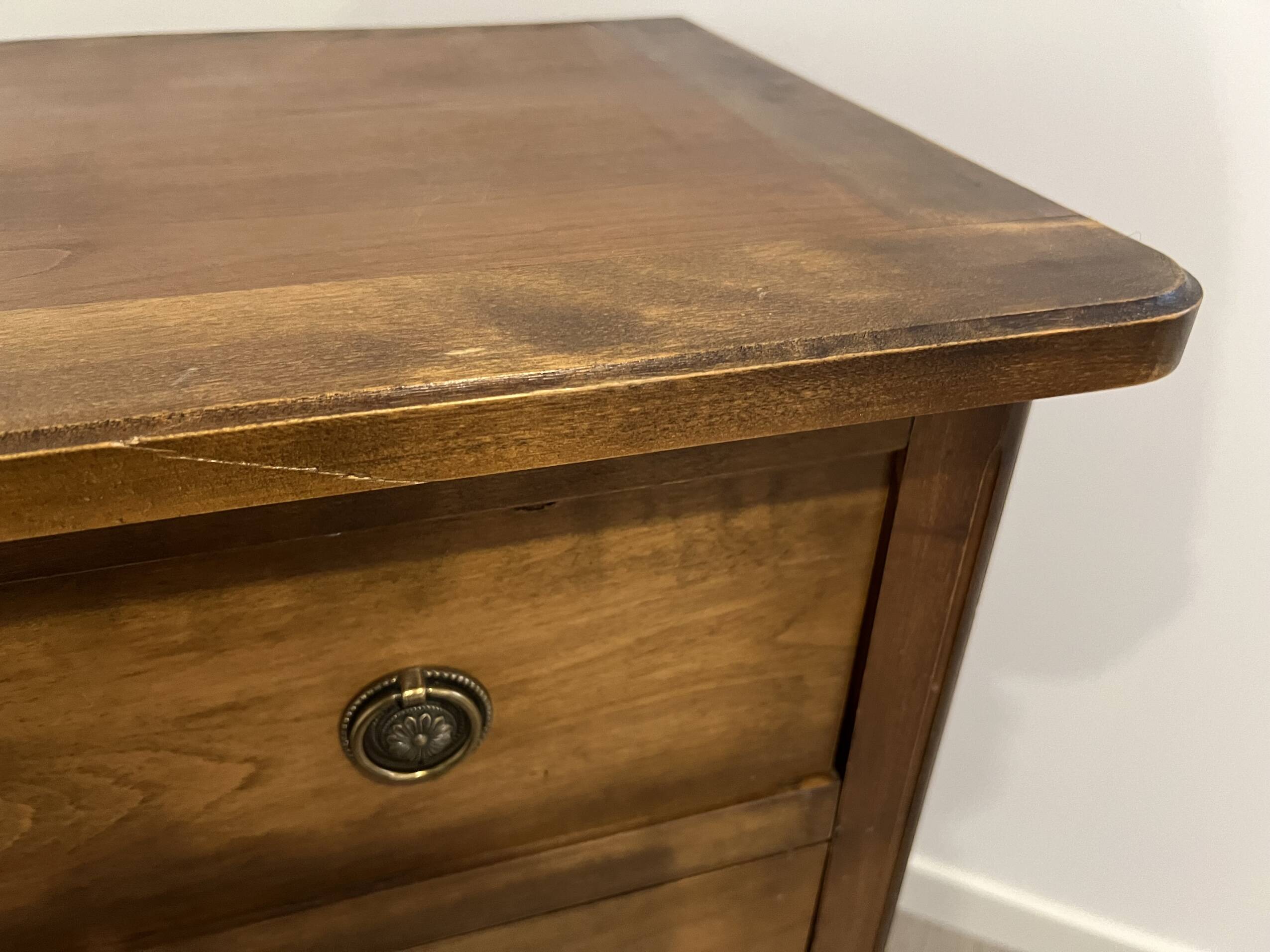 Louis XVI style 3-drawer chest of drawers