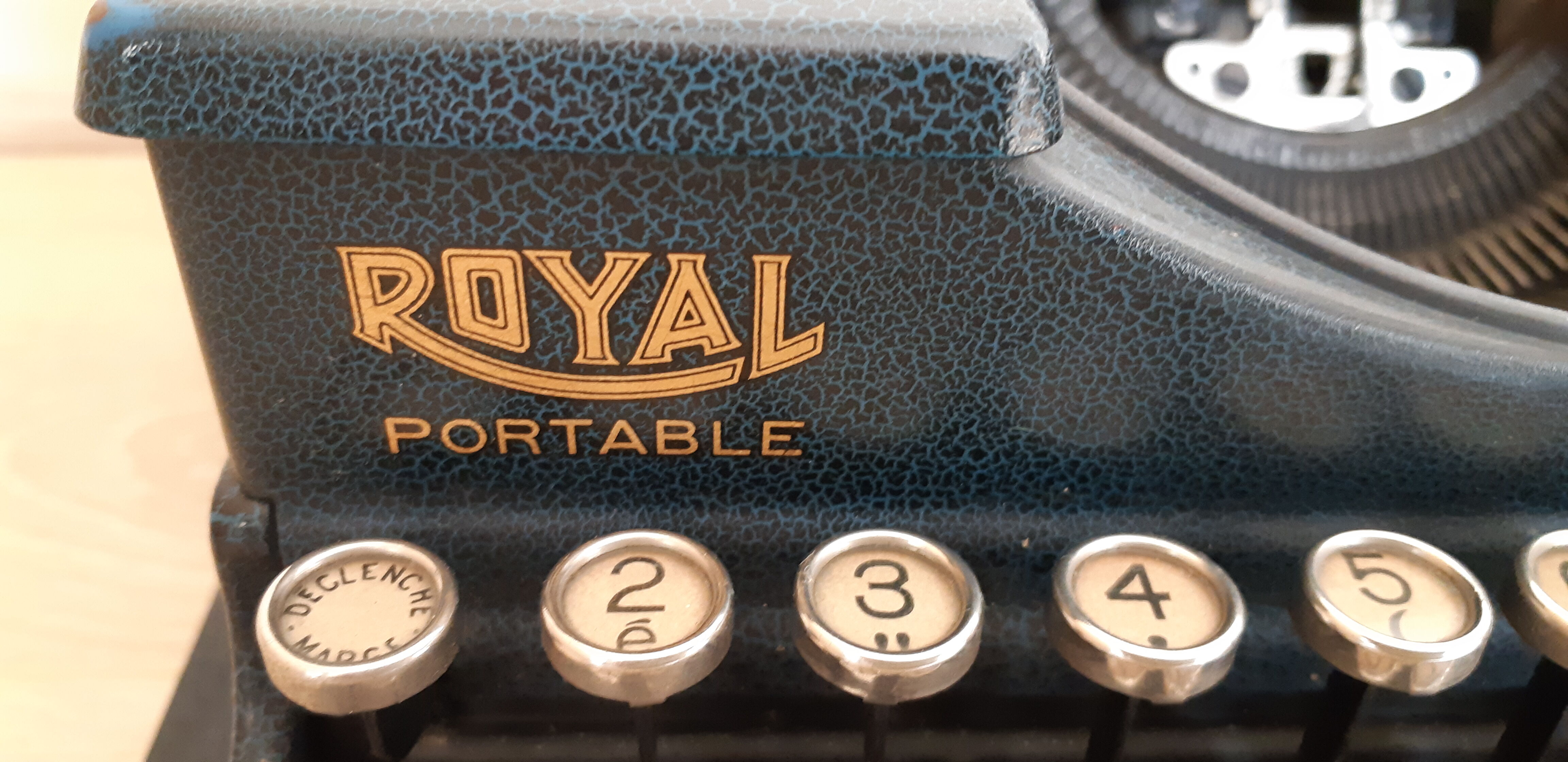 Royal portable functional typewriter