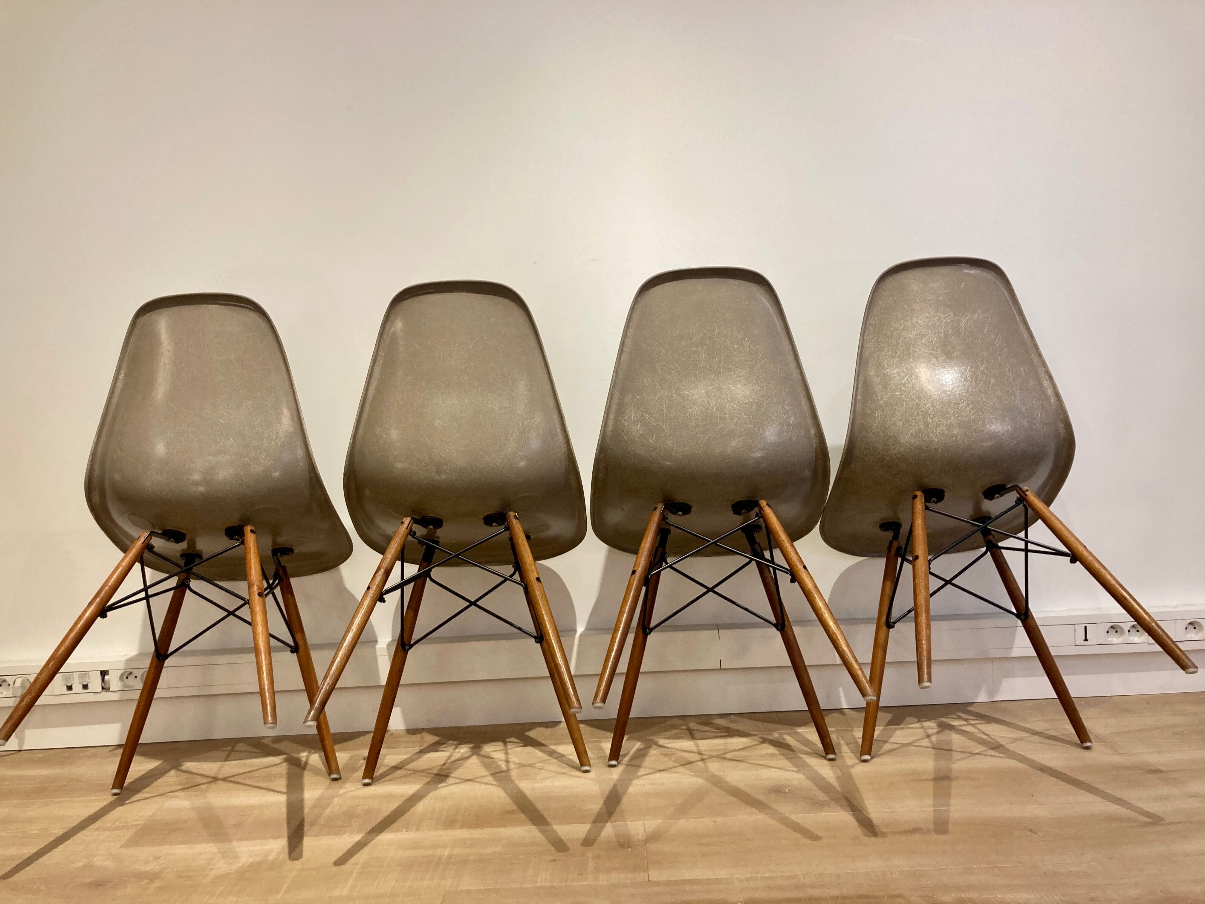 4 Eames DSW Fiberglass Chairs for Herman Miller