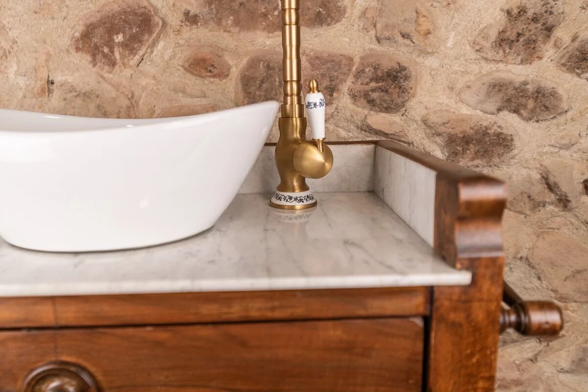 Meuble vasque ancien marbre et bois de style Louis-Philippe