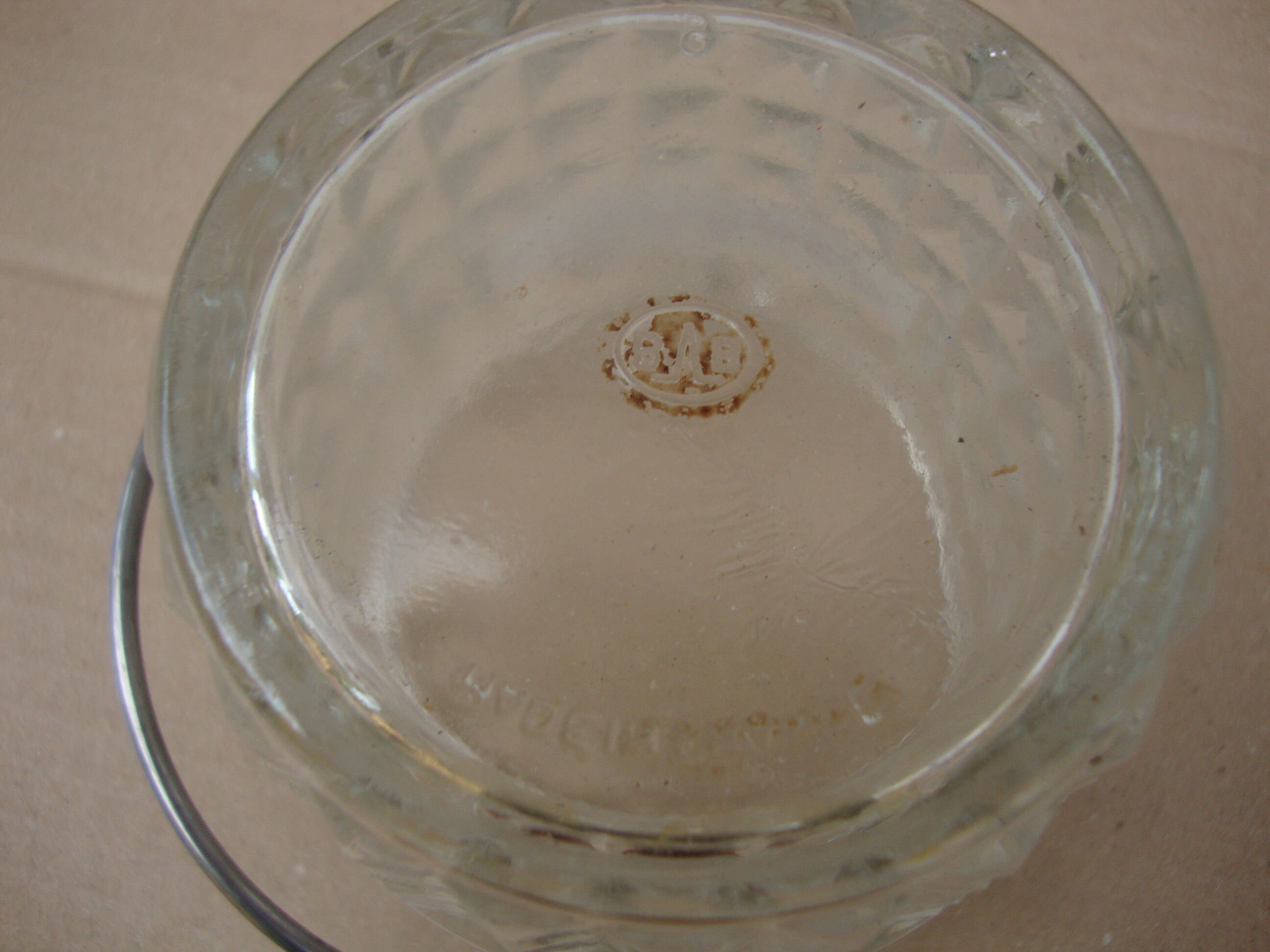 Small ice bucket St-Raphaël old glass cinchona