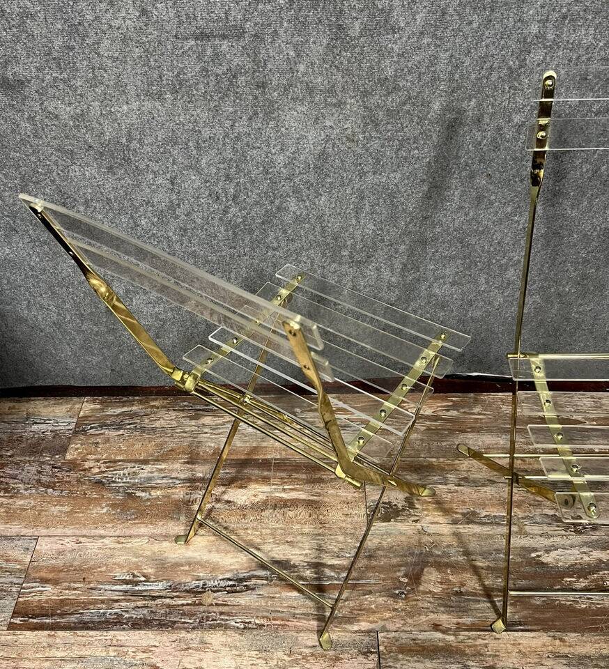 The invisibles: pair of folding chairs by Yonel LEBOVICI and Bernard Berthet