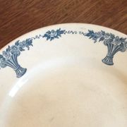 Assiette piédouche Longchamp circa 1930