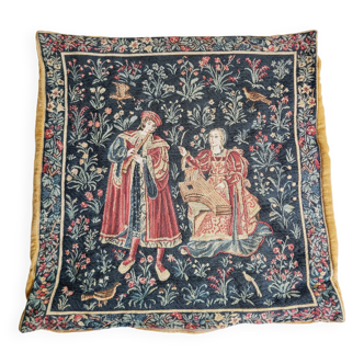 Coussin vintage en tapisserie