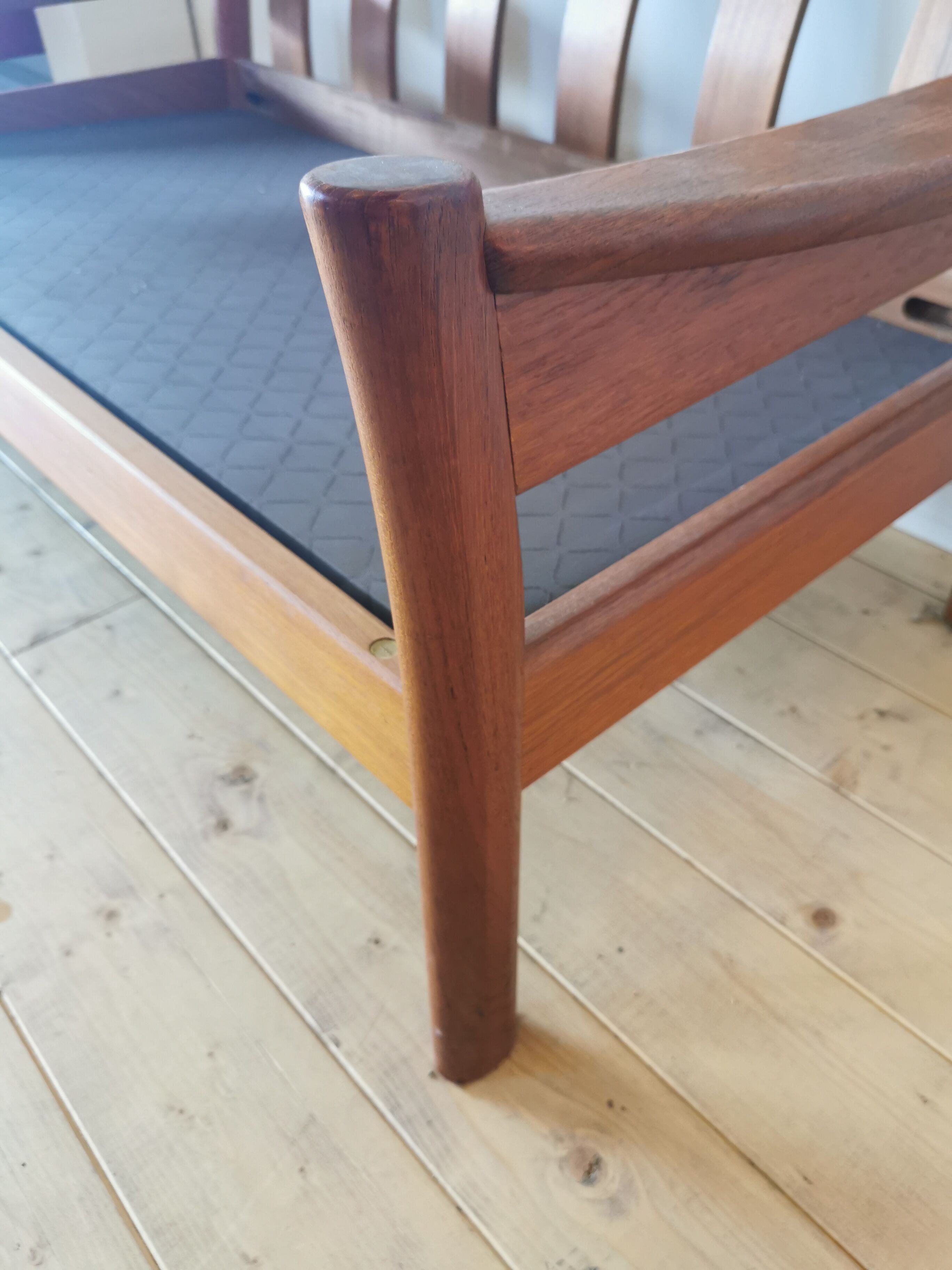 Dyrlund leather sofa from the 60s