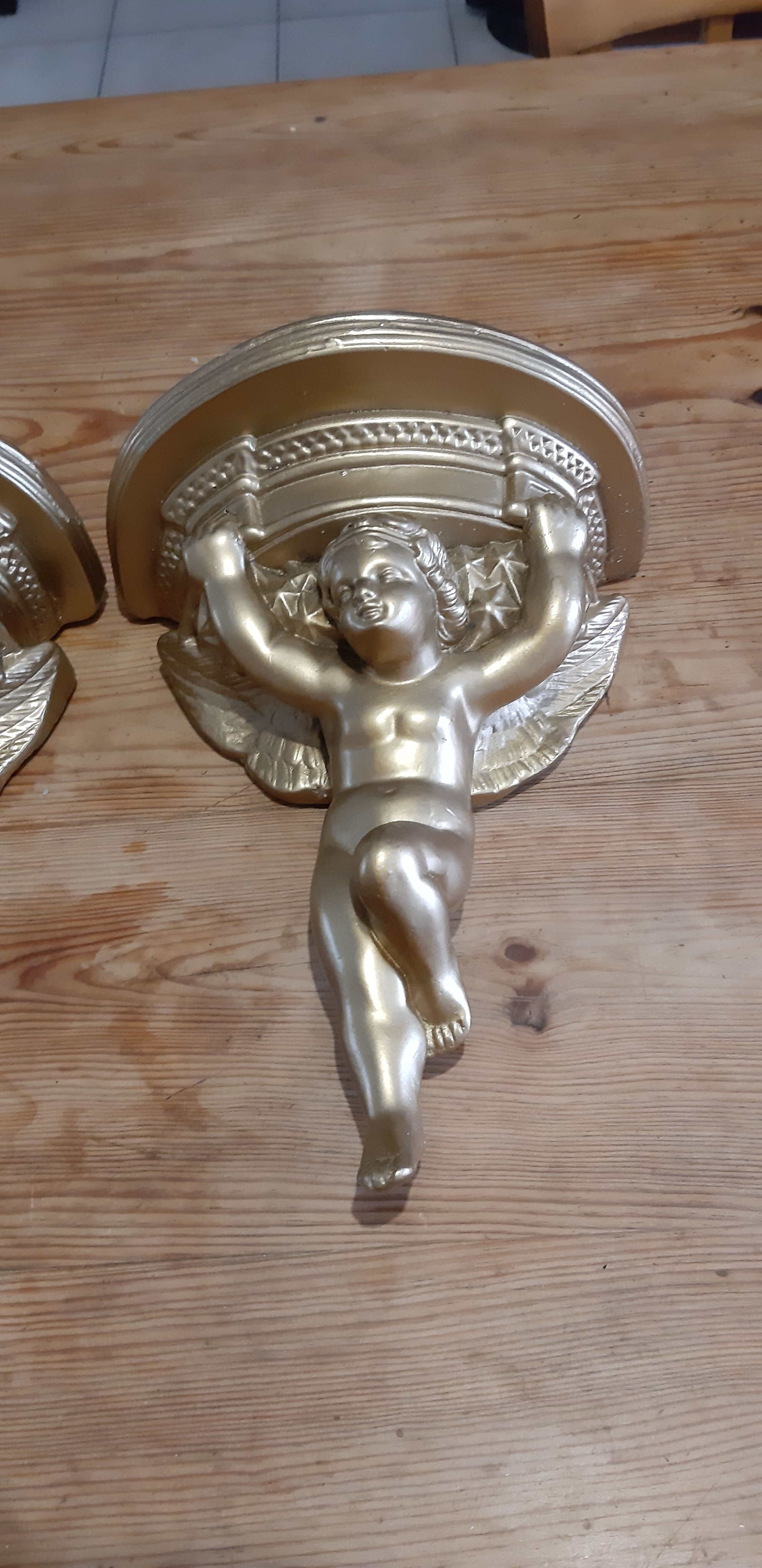 Pair of golden plaster wall selettes