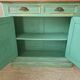 Buffet parisien patiné bleu vert