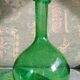 Vase vert verre soufflé Biot  années 60