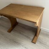 Bureau ancien pour enfant