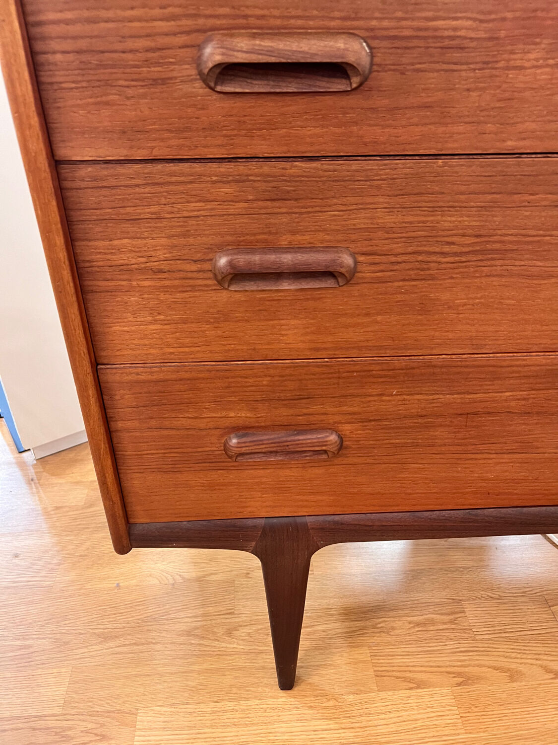 Teak chest of drawers