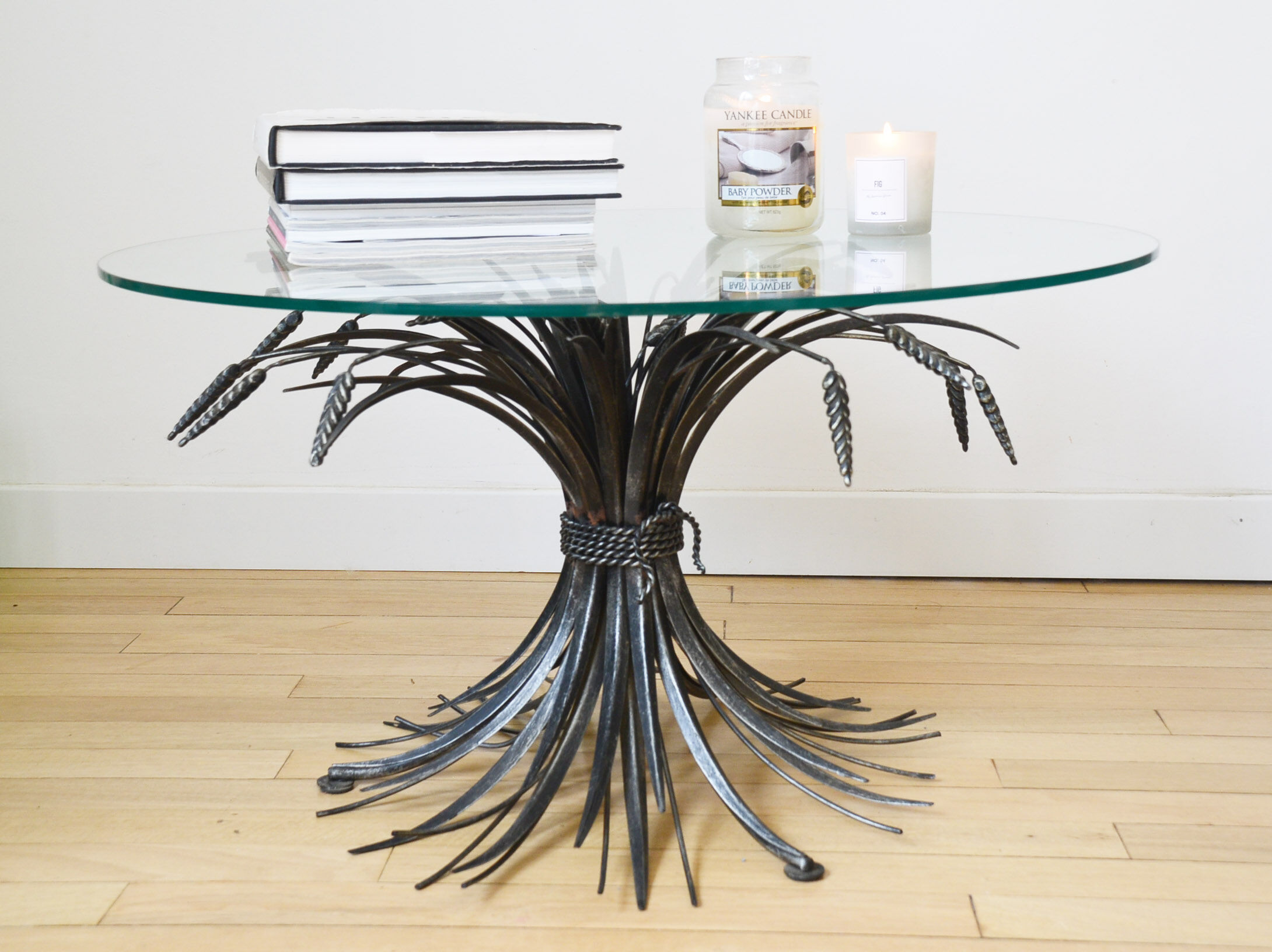 Table basse Coco Chanel gerbes de blé années 70