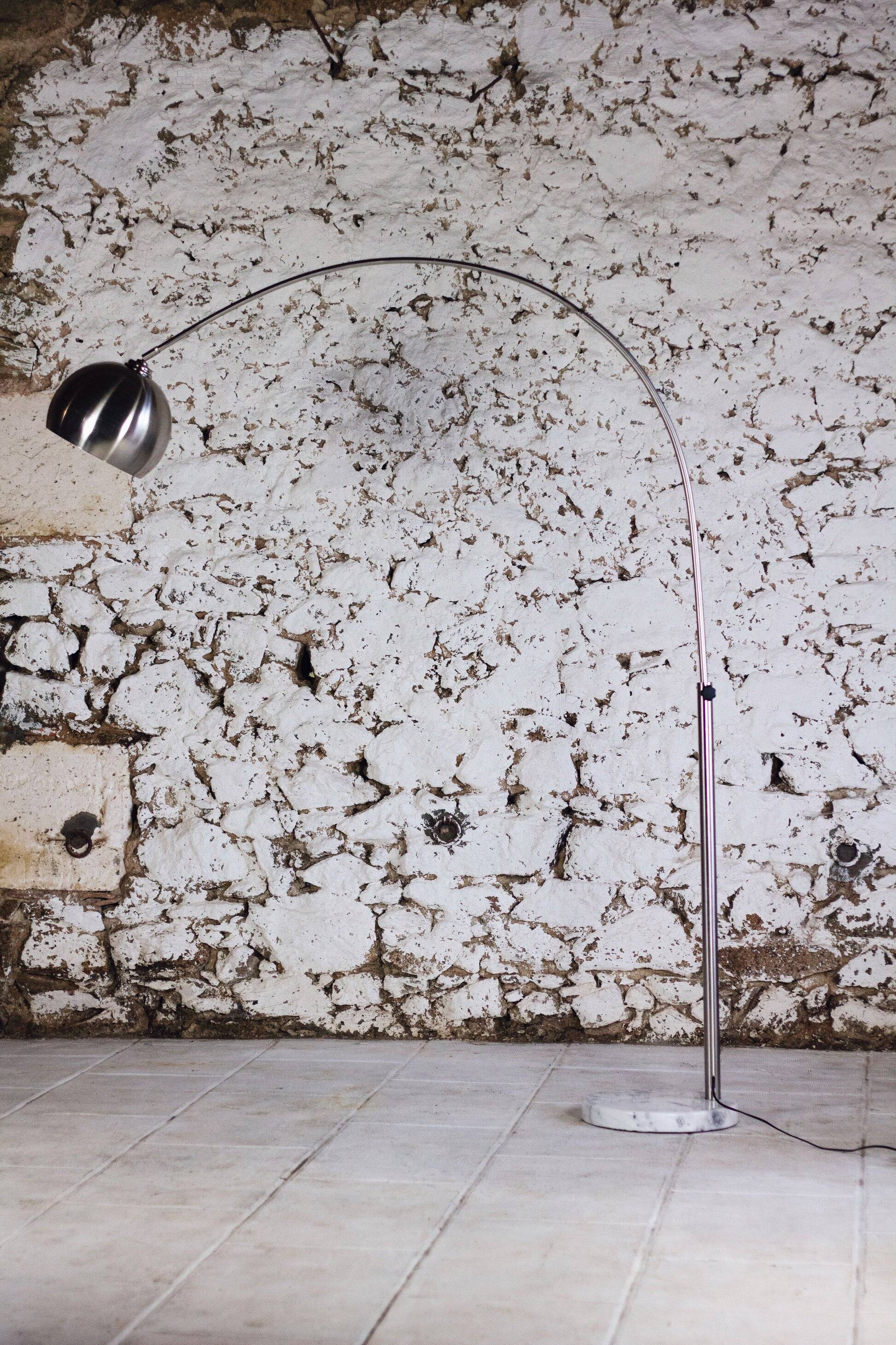 Arc floor lamp in chrome and marble, 1970
