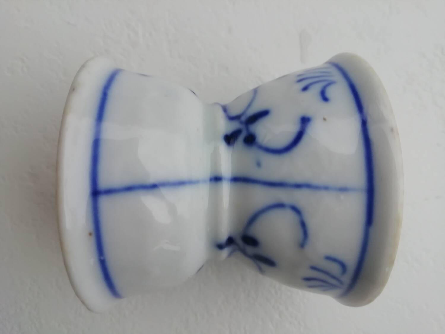 Coquetier diabolo