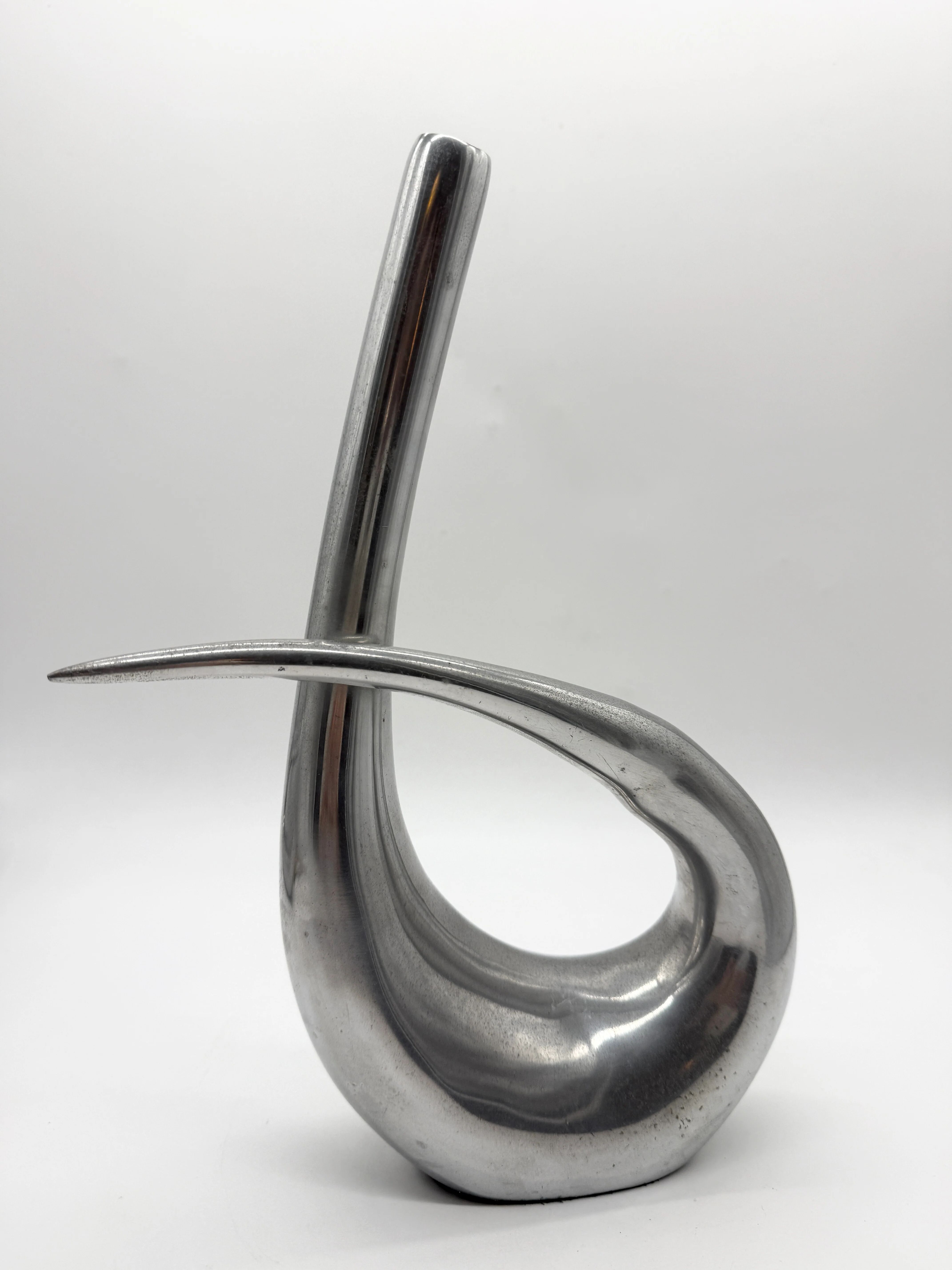 Vase zoomorphe en fonte d’aluminium, 1970s