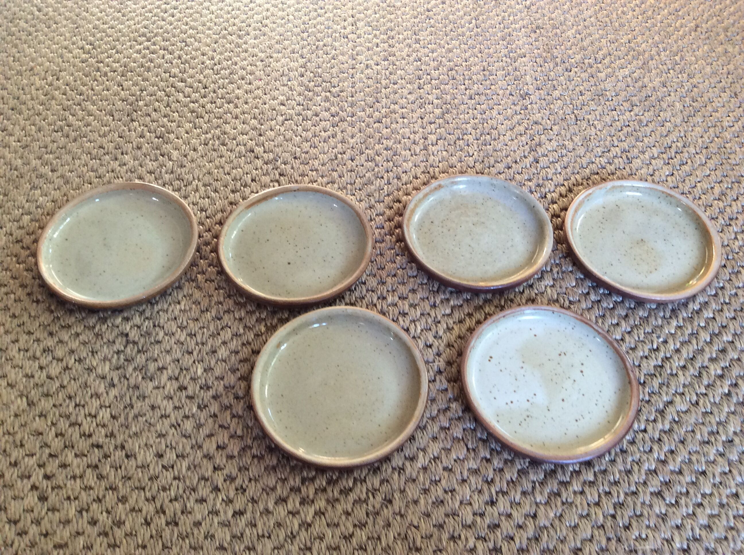 Series of 6 sandstone plates