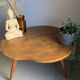 Table basse haricot tripode en chêne, années 50