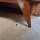 commode vintage aux pieds compas