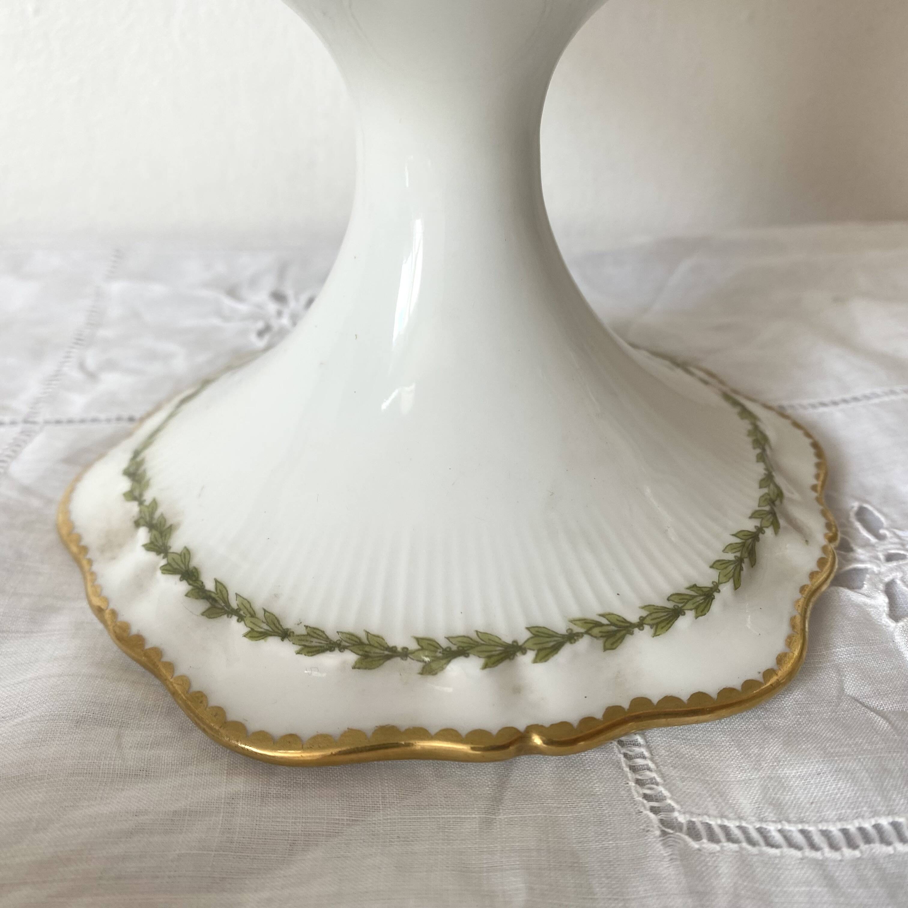 Antique fruit bowl, footed bowl in Limoges porcelain - Perrier Paris