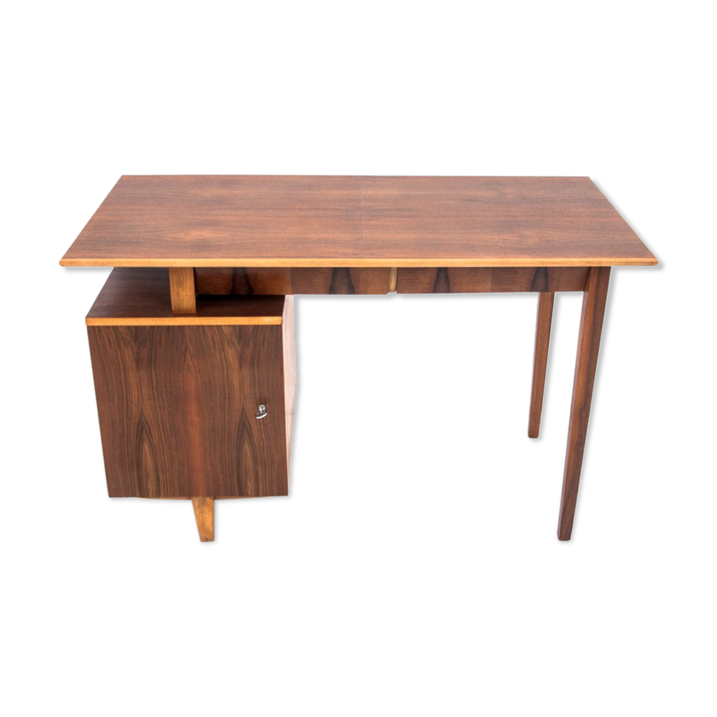 Bureau vintage, conçu par M. Puchała, Pologne, années 1960. Après rénovation.