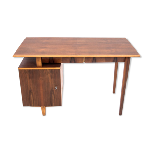 Bureau vintage, conçu