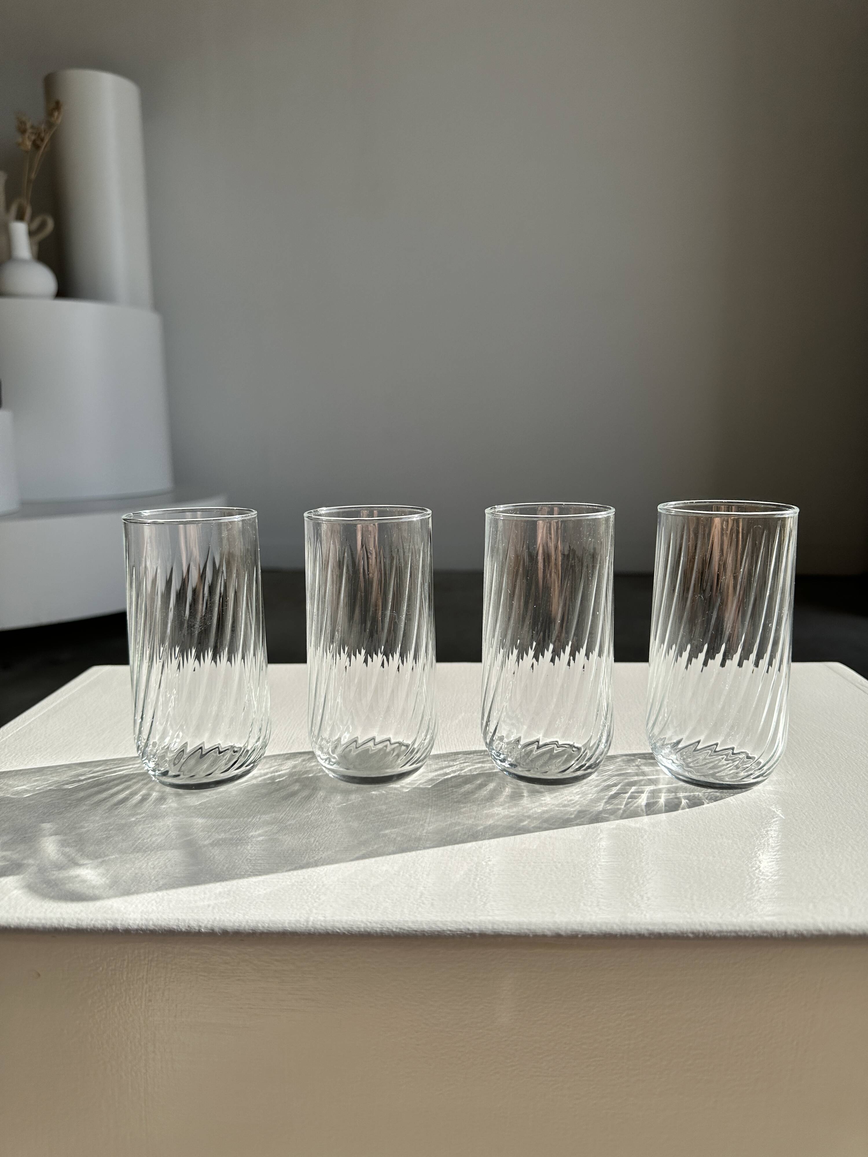 Lot de 4 verres à eau transparent torsadé H:12cm