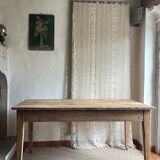 Farm table