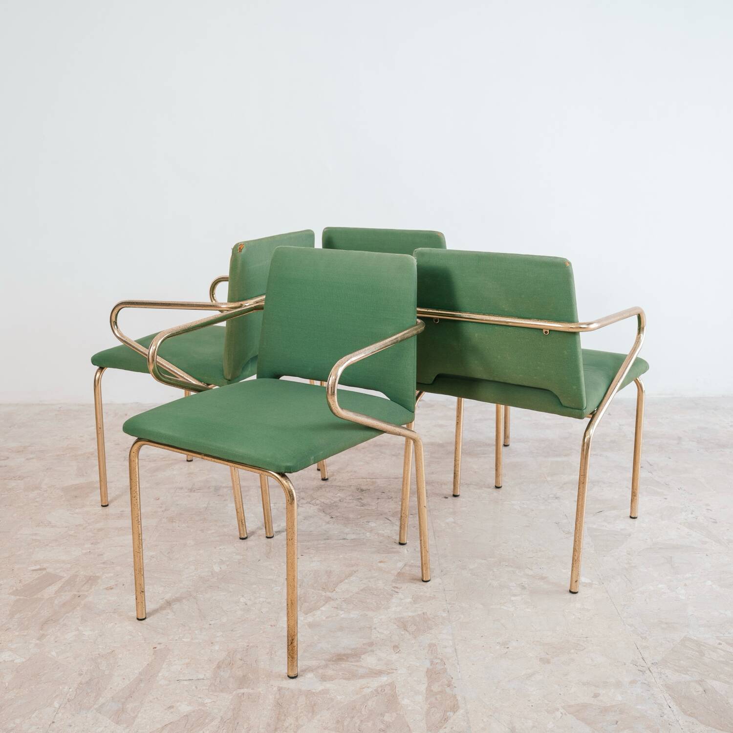 Set of 4 Hollywood Regency vintage design chairs from the 70s modern antiques.