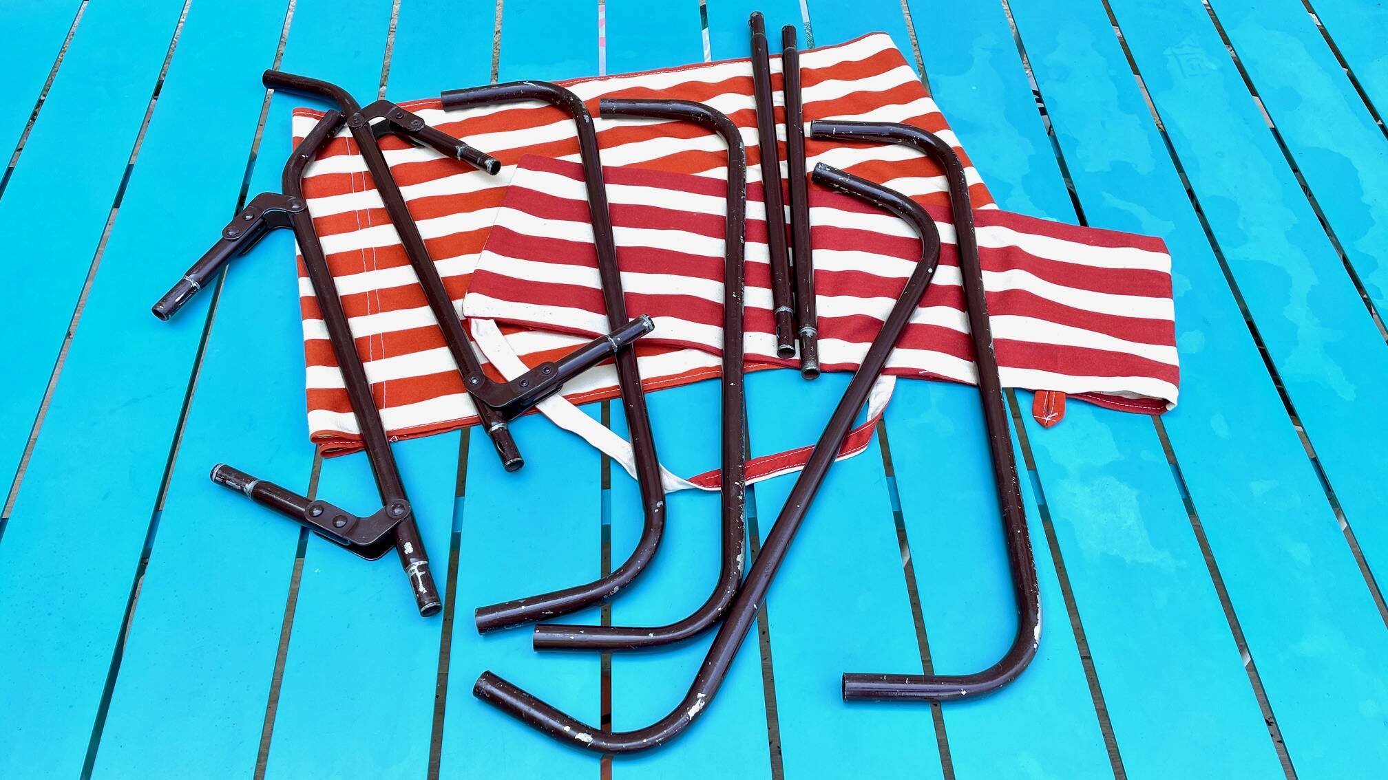 Vintage portable and removable deckchair