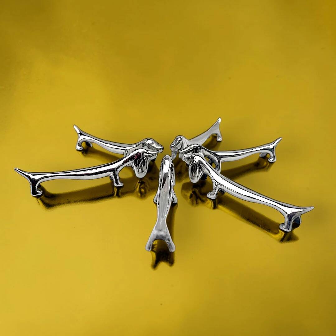 Vintage silver-plated dachshund knife rests – set of 6 – retro table decoration