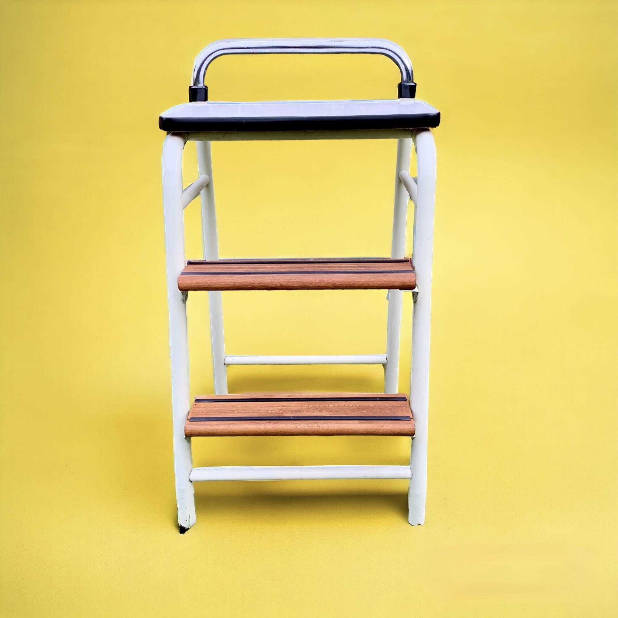 Vintage stepladder in Formica, wood and chromed metal