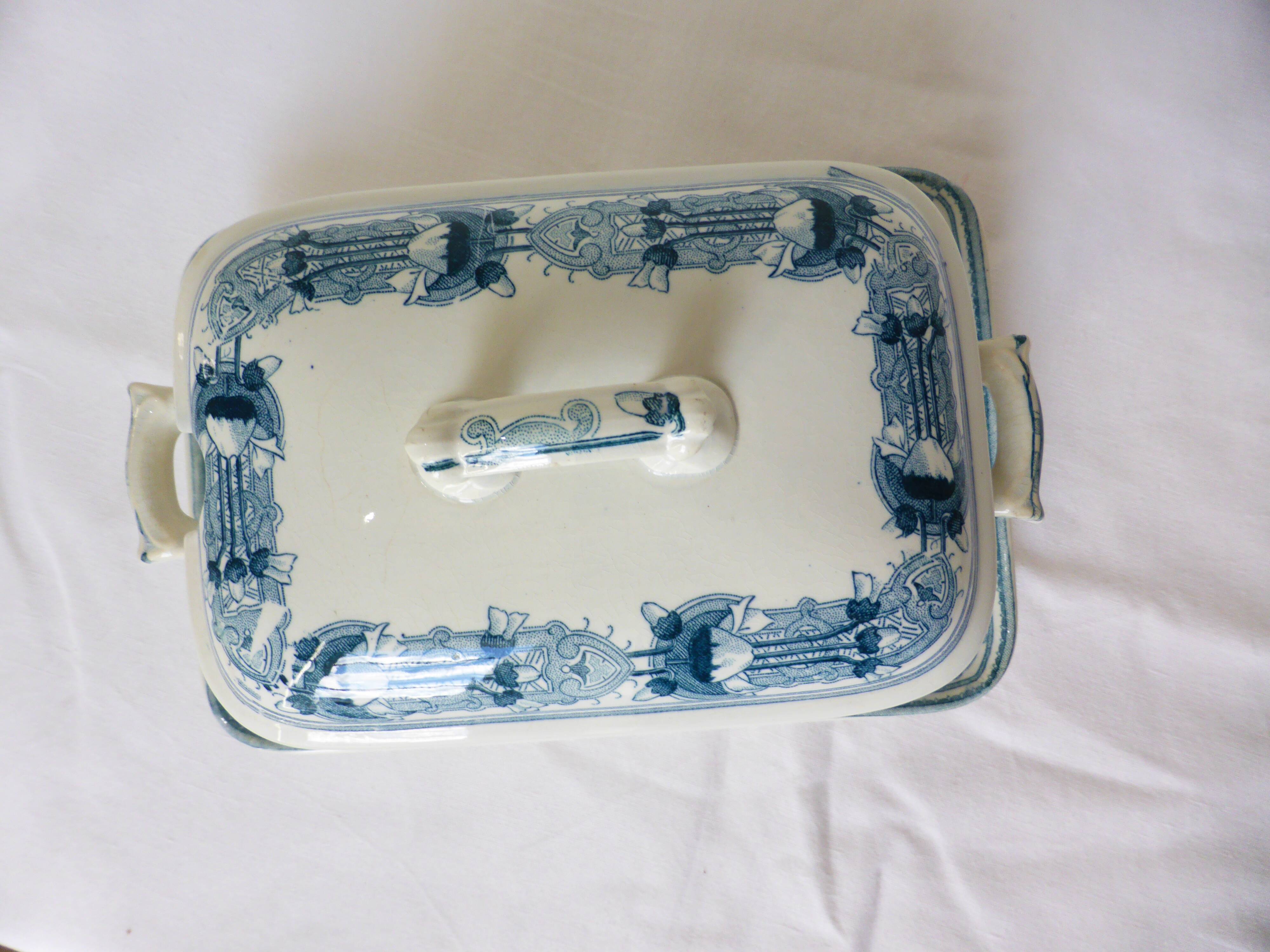 Saucière vintage Massena en porcelaine