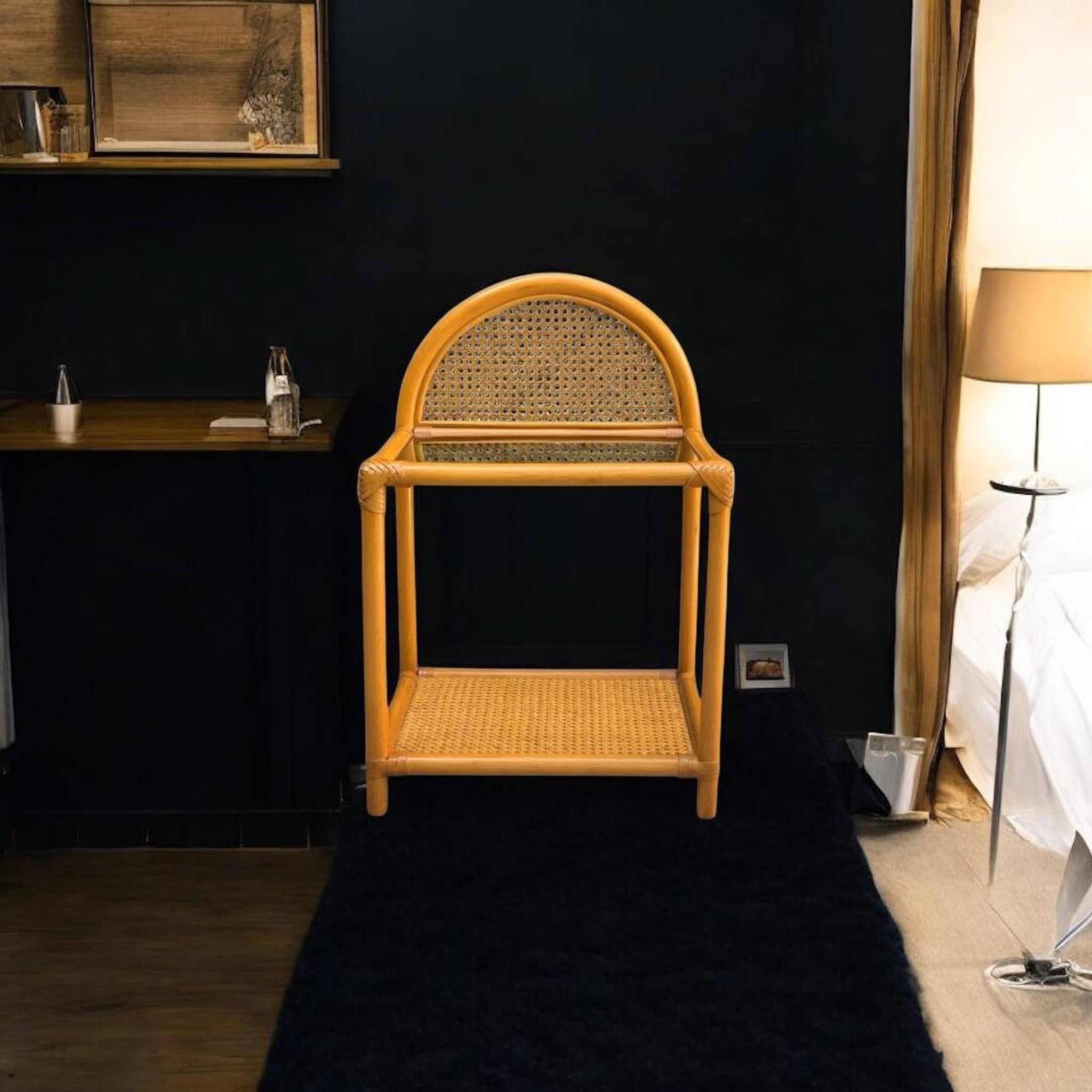 Dresser and its bedside table in rattan caning and vintage oak from the 1970s.