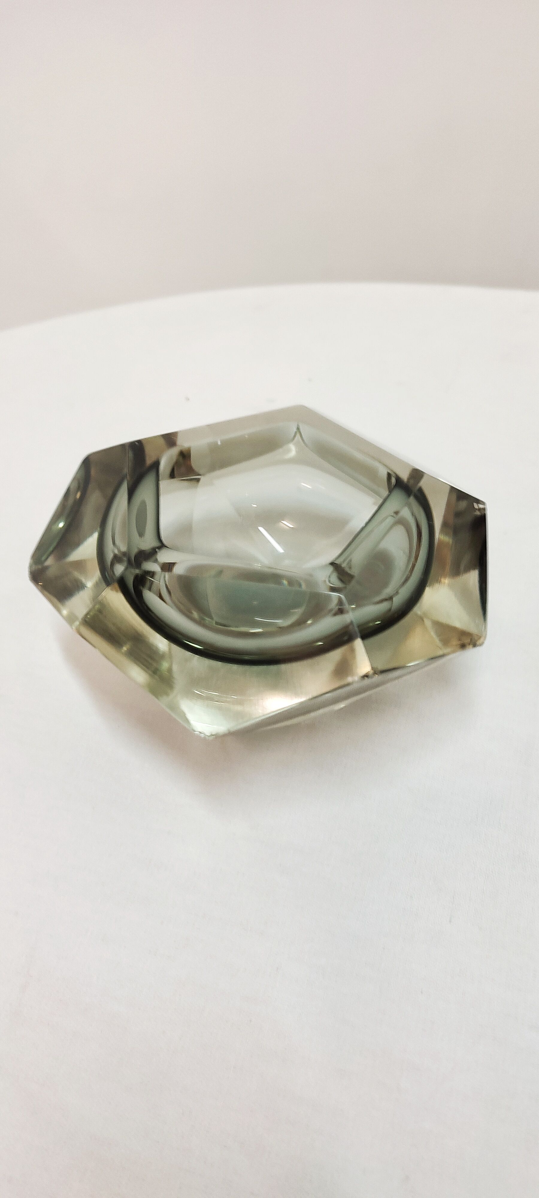 Bol décoratif en verre de Murano. Italie années 1980