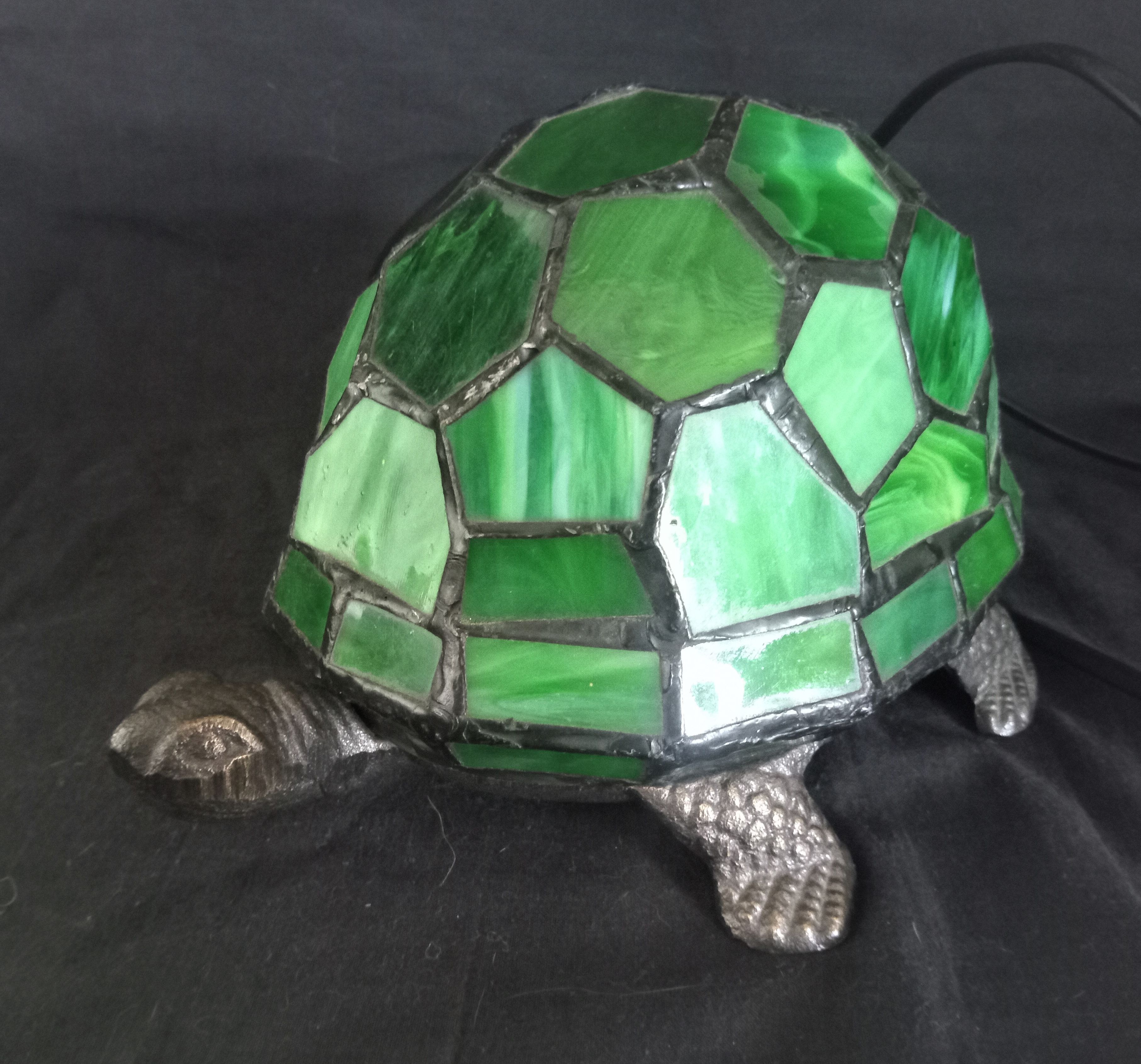 Turtle night light in regulated glass carcass stained glass way