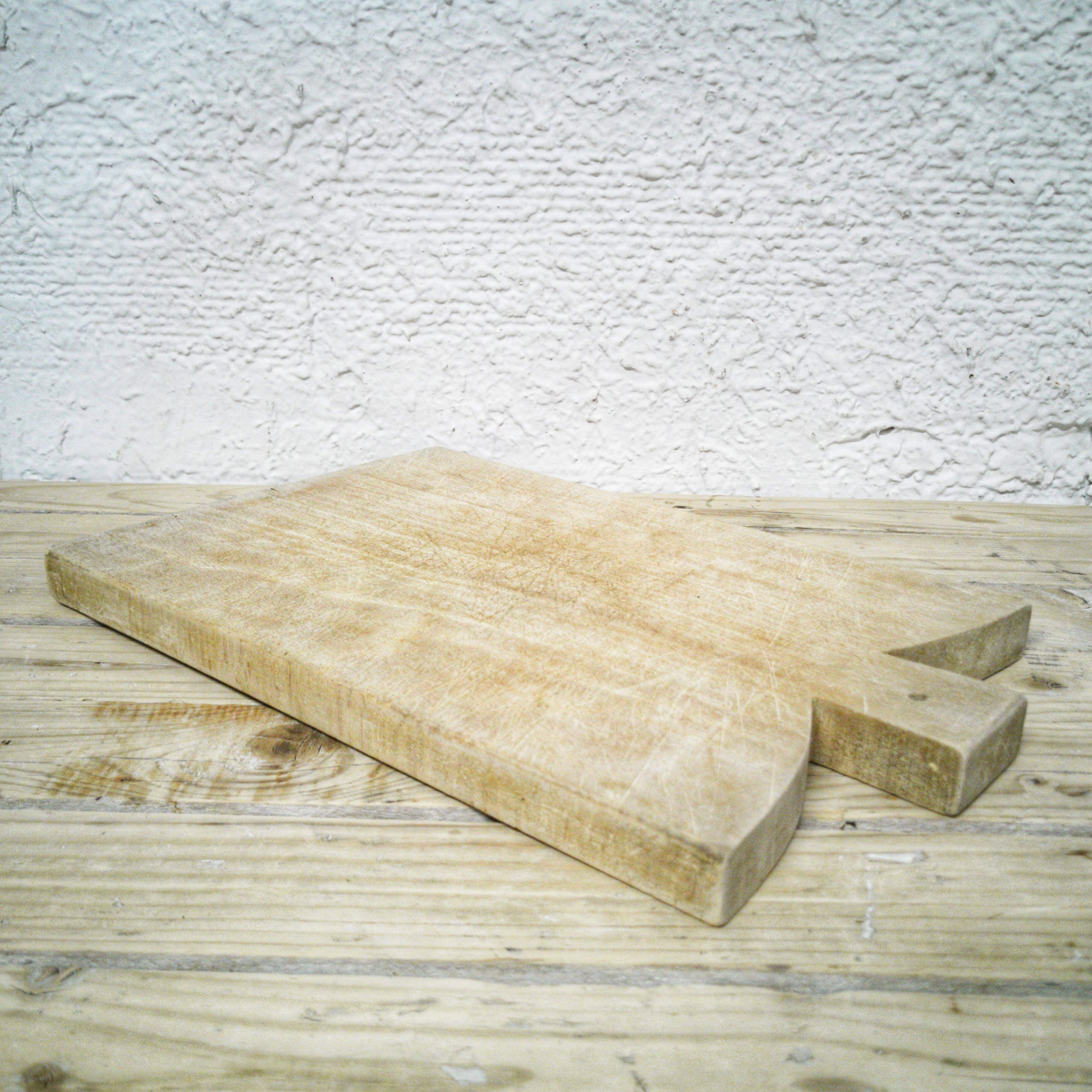 Wooden cutting board