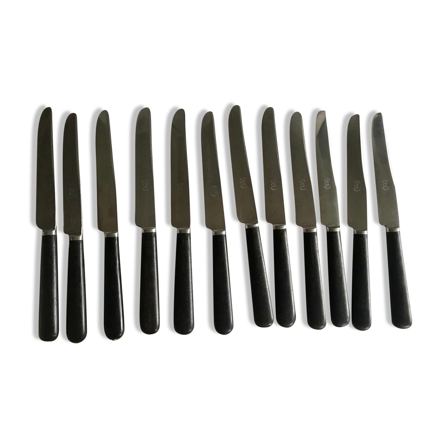 12 ebene handle knives