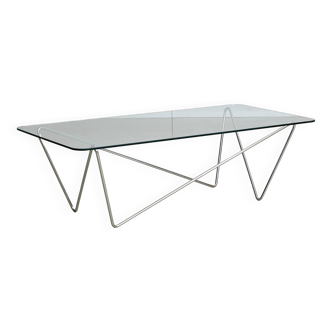 Table basse italienne des années 1970 avec verre trempé et cadre chromé en zigzag