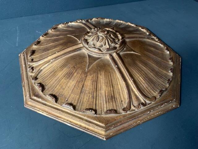 Large vintage ceiling ornament in wood and gilded resin, Louis XIV style