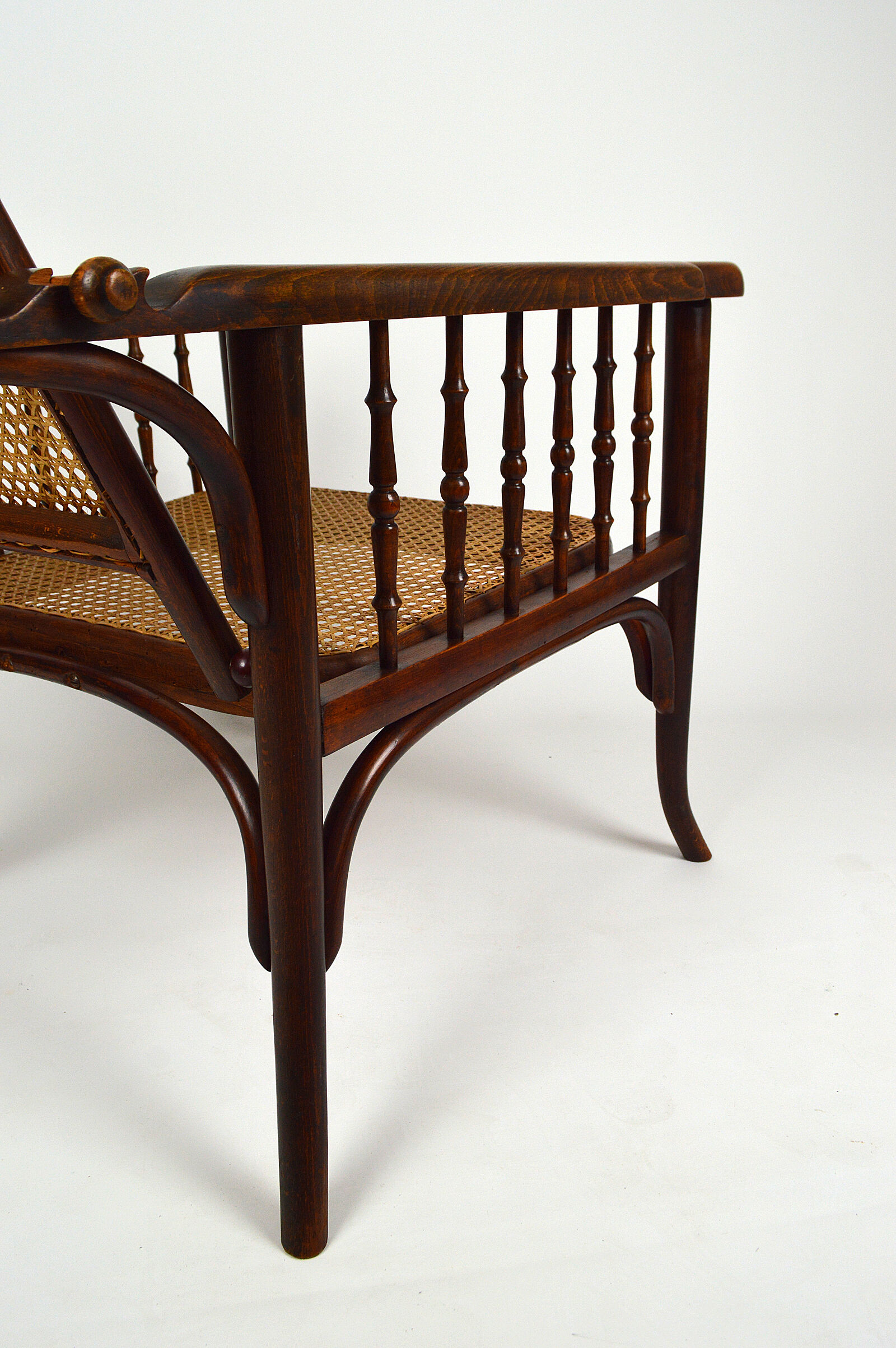 Fischel canned armchair with rack and pinion around 1910