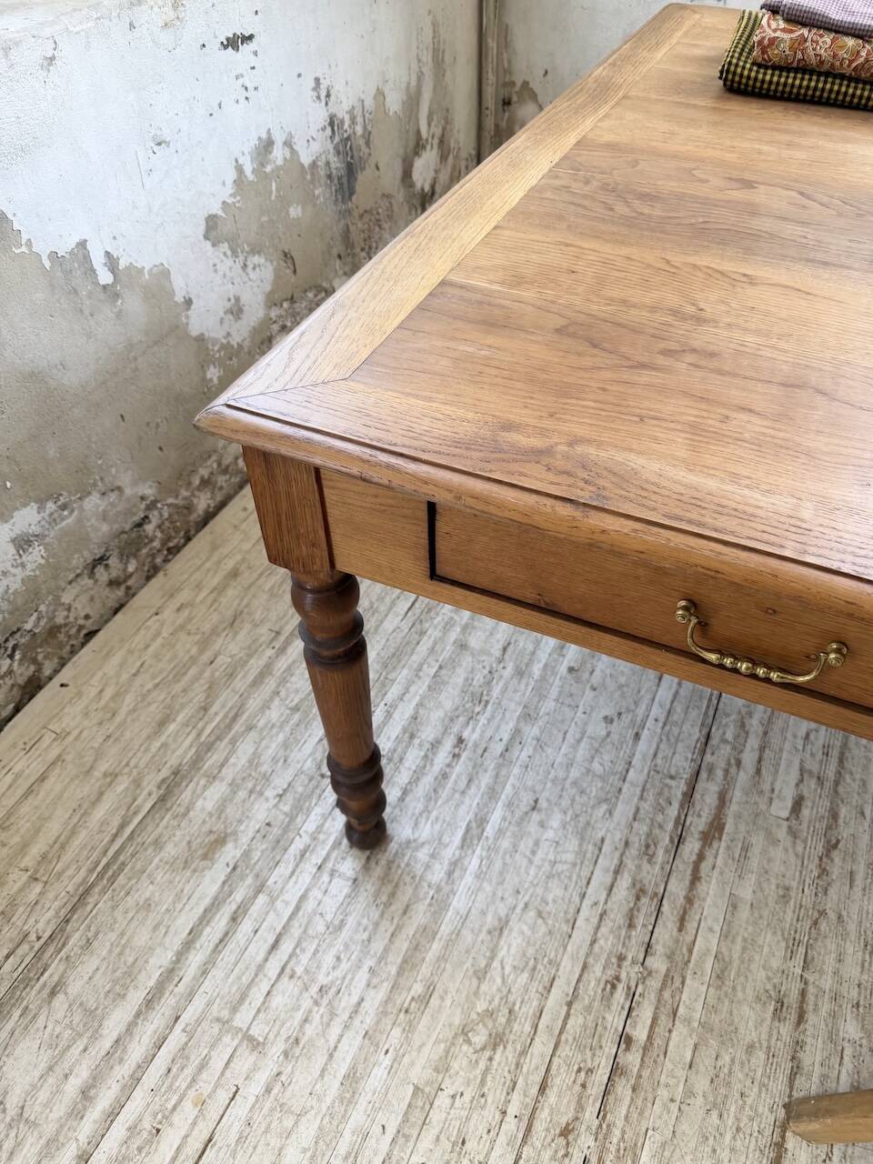 Grande table de ferme XL chêne « carrée » conférence 1950