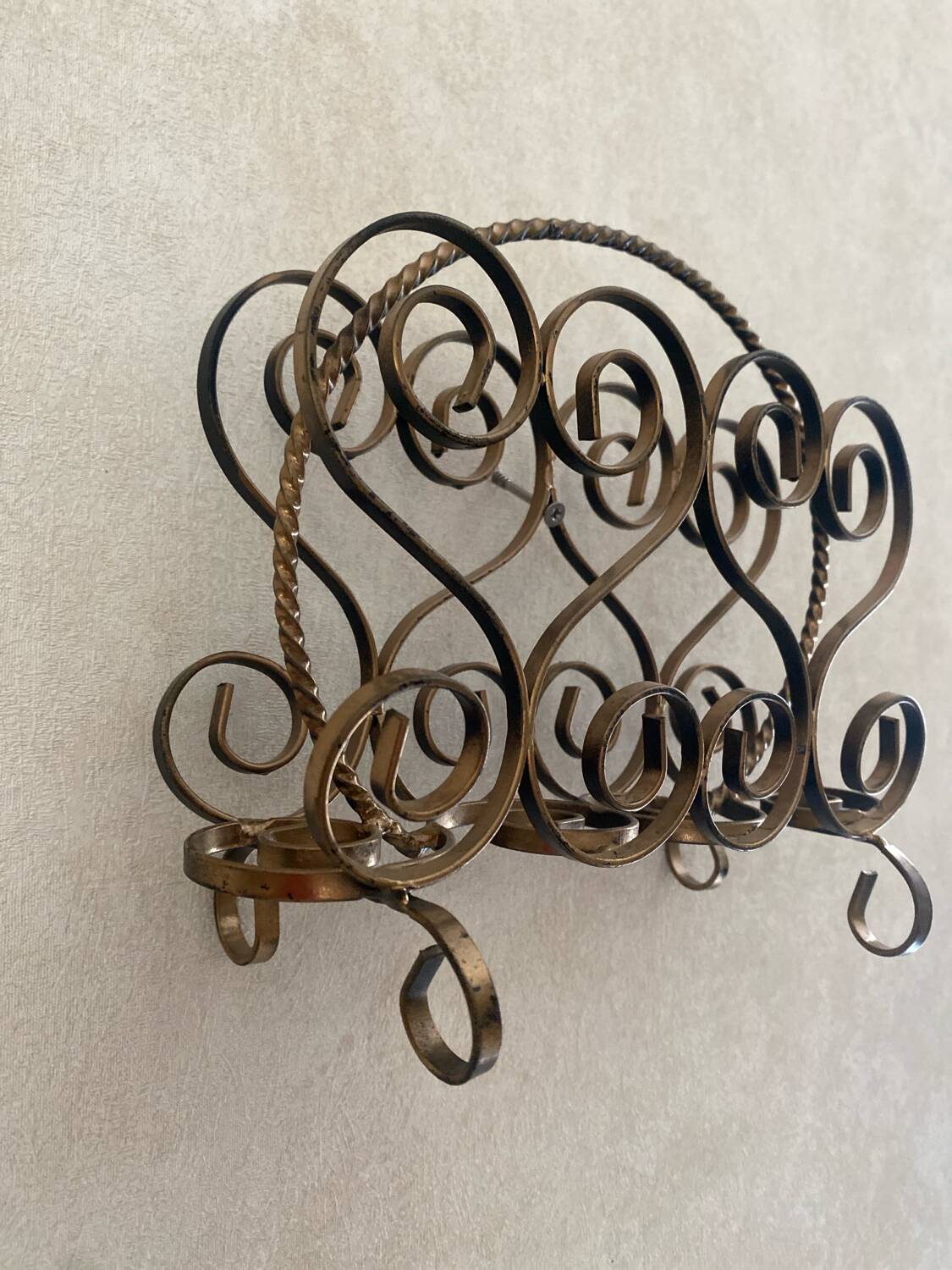 60s magazine rack in gold metal