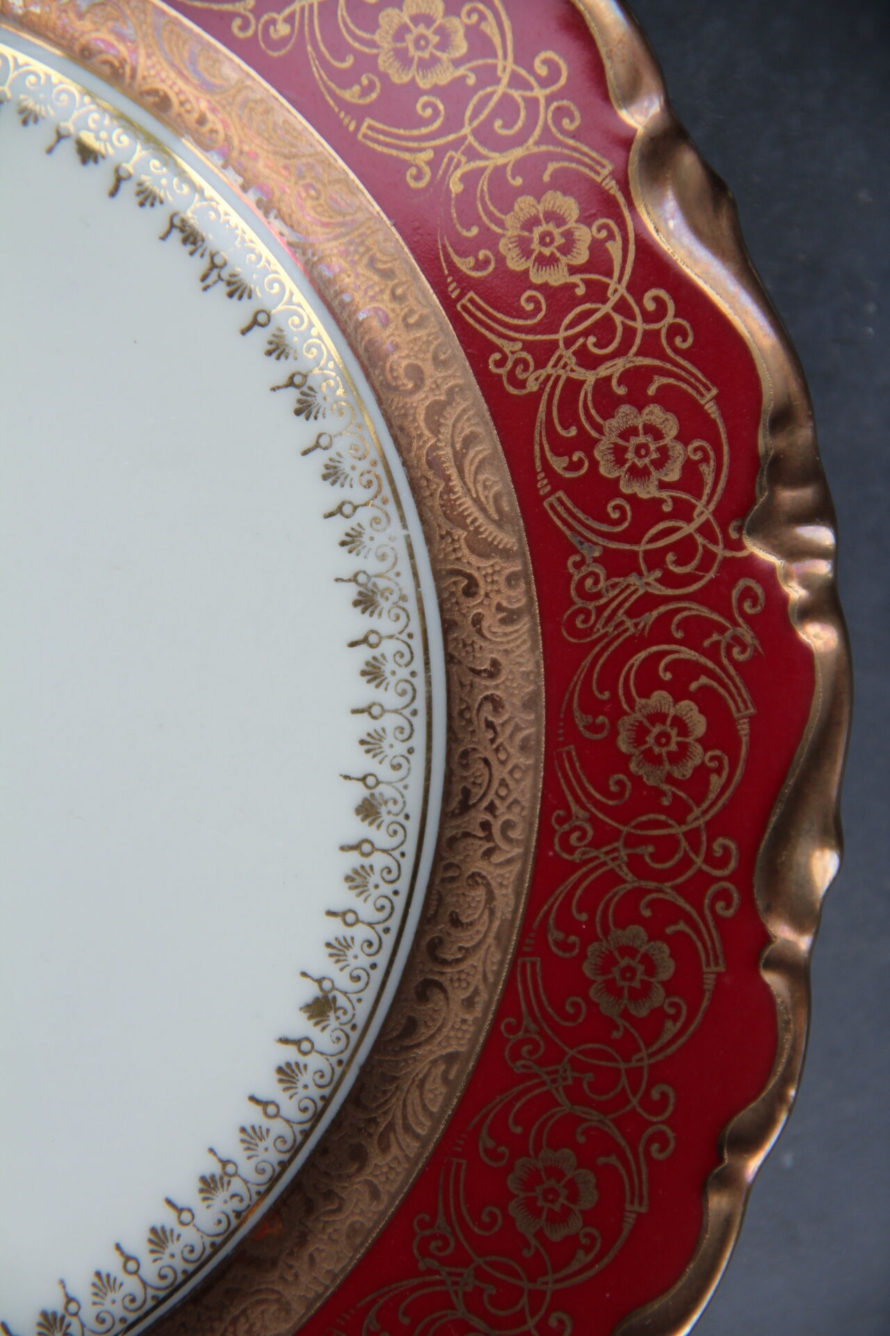 Bavarian porcelain dessert plate, garnet and gold floral rinses
