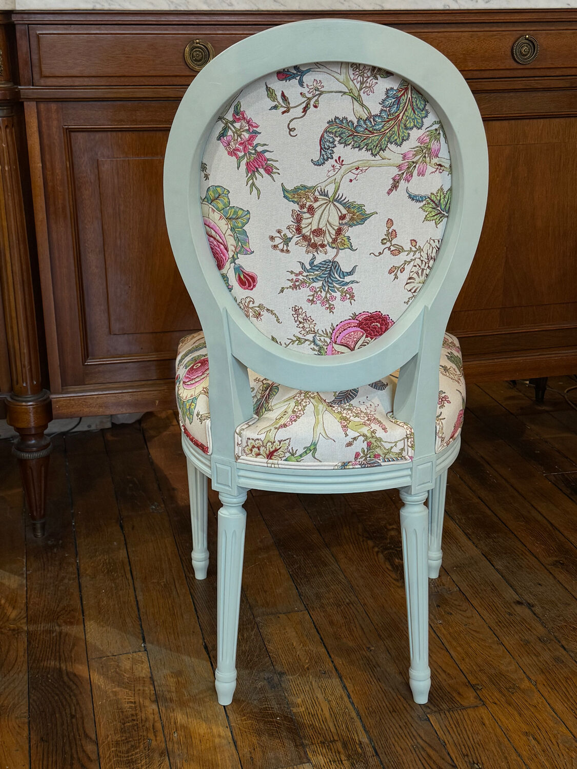 Louis XVI style medallion chair – traditional upholstery