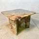 Table d'appoint ou table basse en marbre multicolore, Italie, années 1970