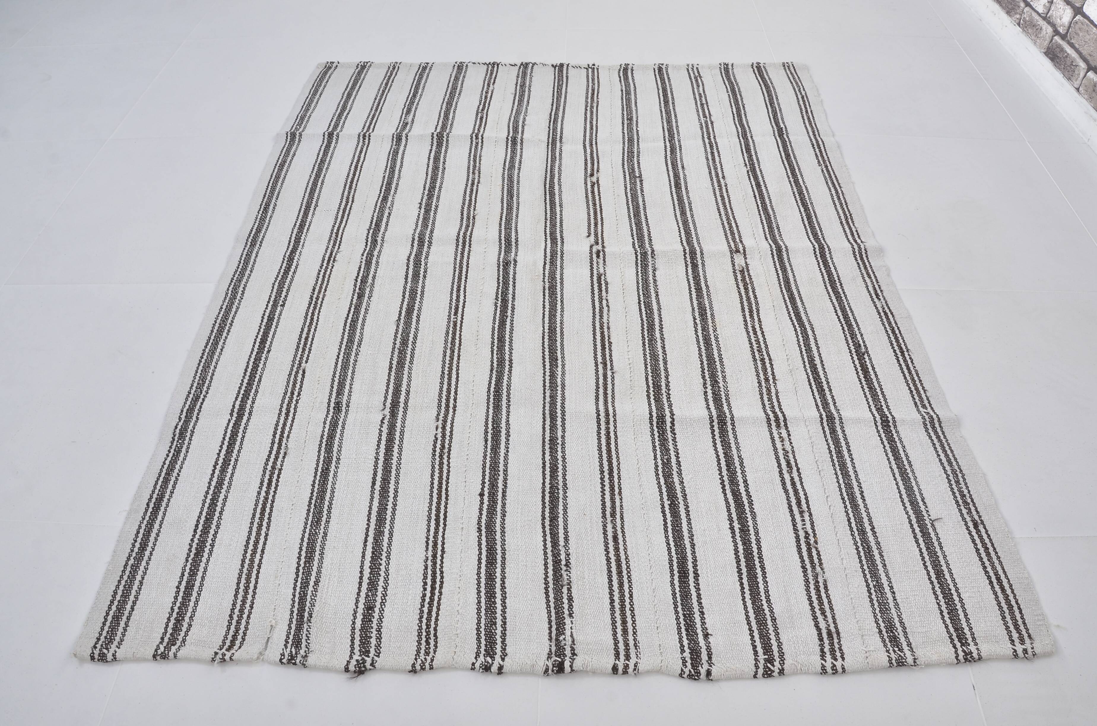 Tapis kilim turc vintage neutre sku 3680